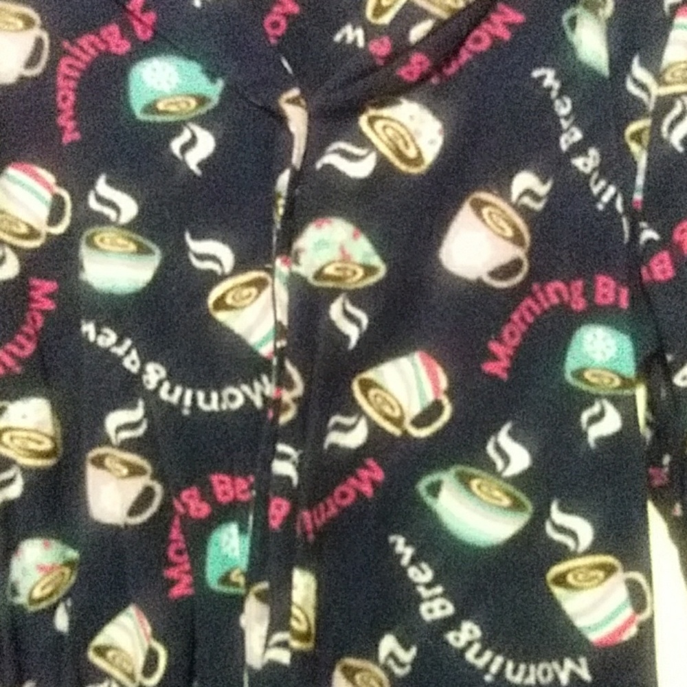 Simply basic flannel PJ's - Picture 3 of 3